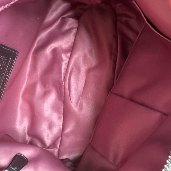Beautiful Silver with Pink satin Lining Shoulder or Handbag. - Picture 14 of 16
